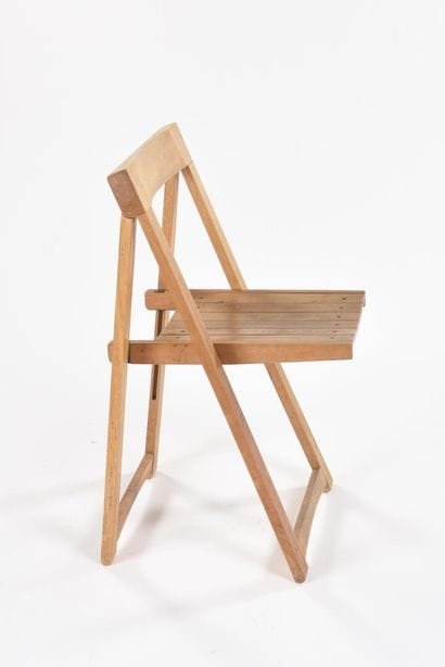 Aldo JACOBER ( XXème)

Suite de quatre chaises...