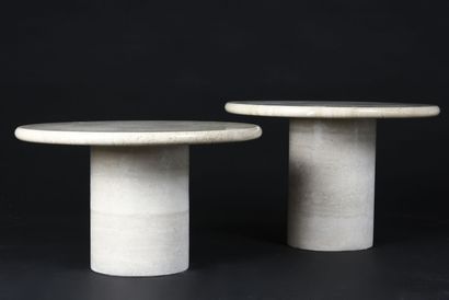 TRAVAIL ITALIEN

Suite de deux tables gigognes...