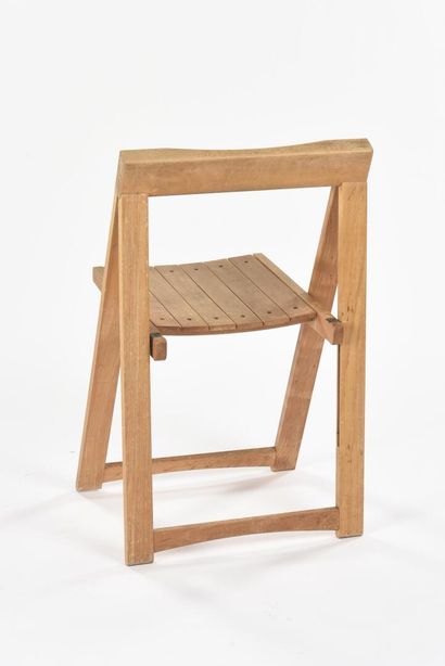 Aldo JACOBER ( XXème)

Suite de quatre chaises...