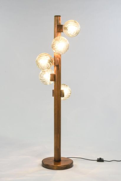 TEMDE LEUCHTEN SWITZERLAND

Lampadaire à...