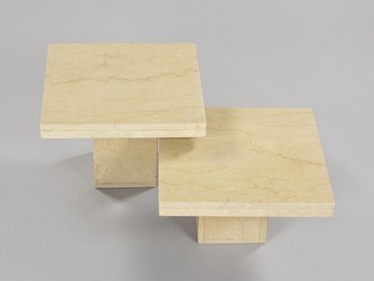 TRAVAIL ITALIEN 

Paire de tables gigognes...
