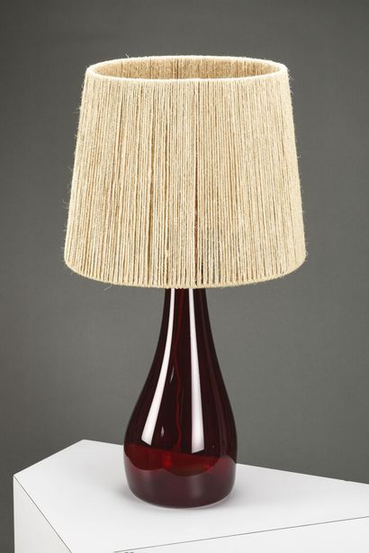 TRAVAIL ITALIEN

Très grande lampe de table...