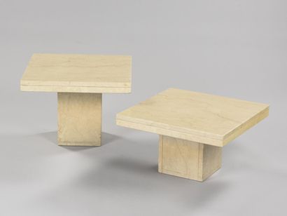 TRAVAIL ITALIEN 

Paire de tables gigognes...