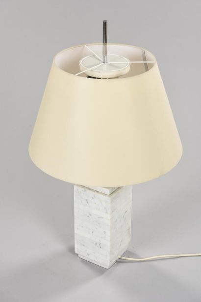 Florence KNOLL (1917- 2019)

Paire de lampes...