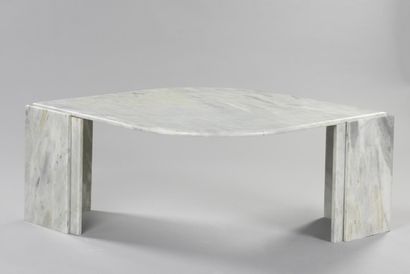 TRAVAIL ITALIEN 1970

Table basse de forme...