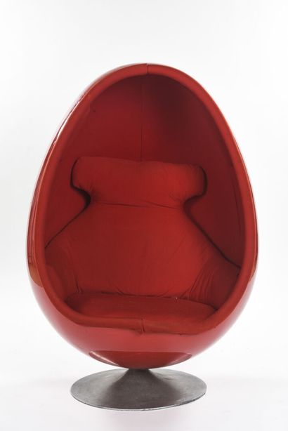 Henrik THOR-LARSEN (Né en 1932)

Fauteuil...