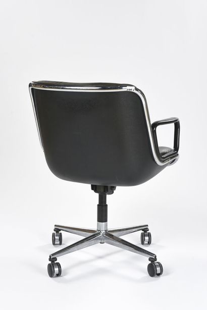 Charles POLLOCK (1930-2013)

Fauteuil de...