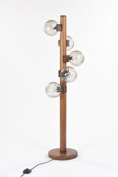 TEMDE LEUCHTEN SWITZERLAND

Lampadaire à...
