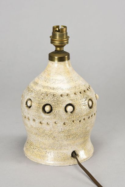Georges PELLETIER (Né en 1938)

Pied de lampe...