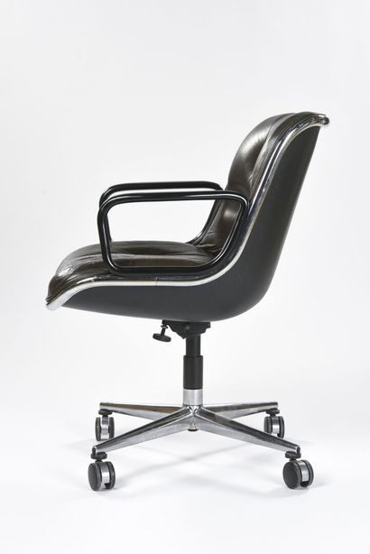 Charles POLLOCK (1930-2013)

Fauteuil de...