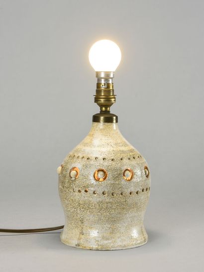 Georges PELLETIER (Né en 1938)

Pied de lampe...