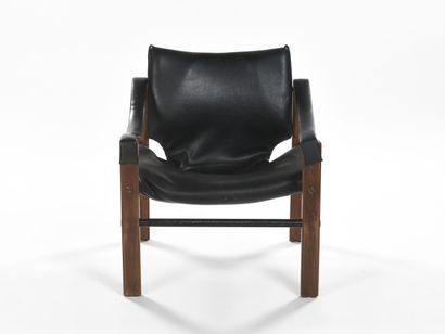Maurice BURKE (1921-2013)

Fauteuil et son...