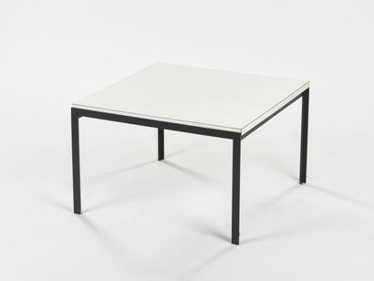 Florence KNOLL (1917 - 2019)

Table basse...