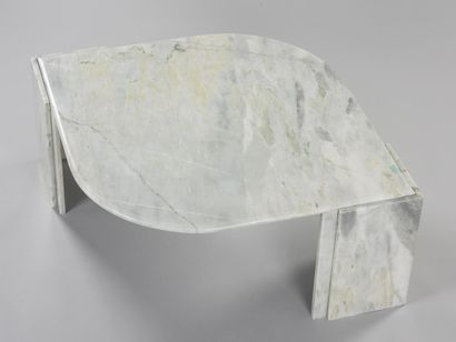 TRAVAIL ITALIEN 1970

Table basse de forme...