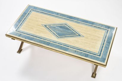 JEAN CHARLES PARIS

Table basse à piétement...