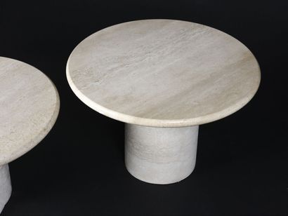 TRAVAIL ITALIEN

Suite de deux tables gigognes...