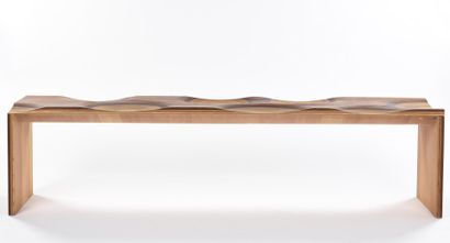 Toyo ITO (né en 1941)

Banc modèle Ripples...