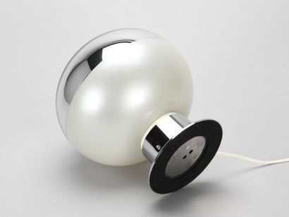 Ishii MOTOKO (née 1938)

Lampes de table...