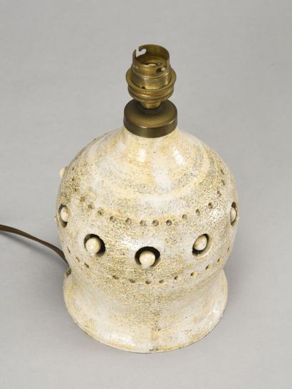 Georges PELLETIER (Né en 1938)

Pied de lampe...