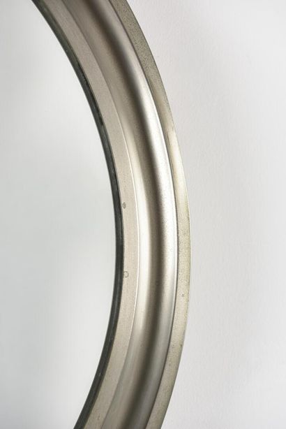 Sergio MAZZA (Né en 1931)

Miroir modèle...