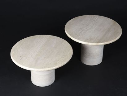 TRAVAIL ITALIEN

Suite de deux tables gigognes...
