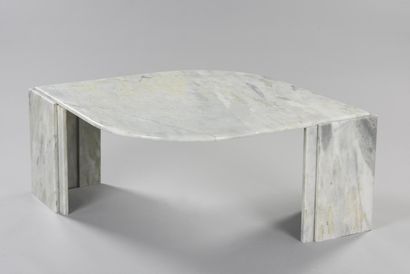 TRAVAIL ITALIEN 1970

Table basse de forme...