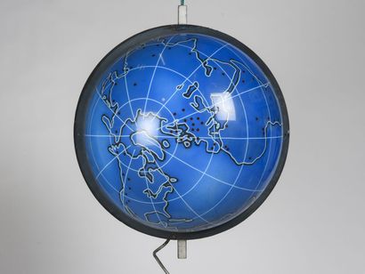 TRAVAIL 1990

Objet publicitaire

Globe terrestre...