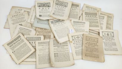 Un fort lot de lettres patentes, édits et...