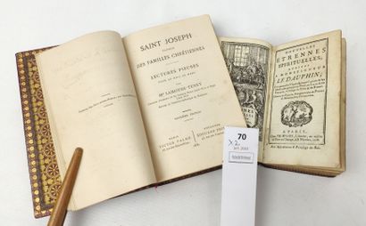 Deux livres de piété reliés plein cuir :

Nouvelles...