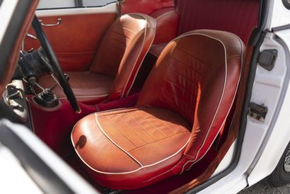 1962 - Triumph TR4 



Titre de circulation...