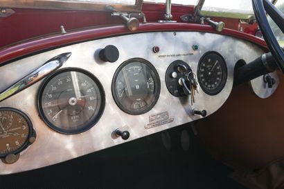 1953 - Bentley R type carrosserie John Buckley



Titre...