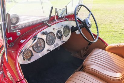 1953 - Bentley R type carrosserie John Buckley



Titre...