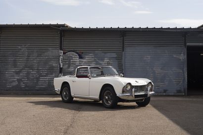 1962 - Triumph TR4 



Titre de circulation...