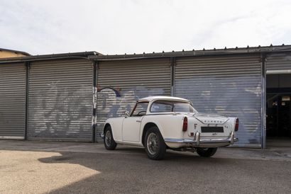 1962 - Triumph TR4 



Titre de circulation...