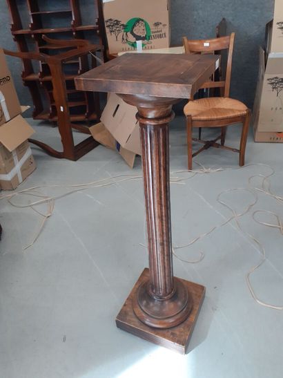 Selette base et plateau carré et colonne...