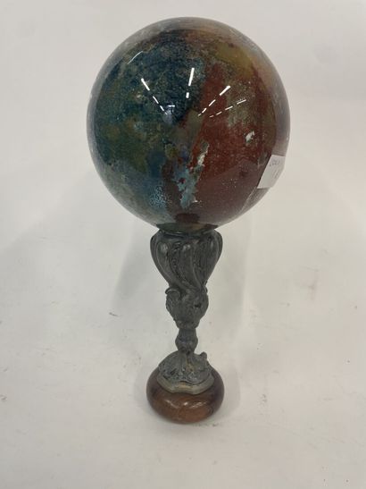 Porte perruque en verre églomisé
19ème siècle...