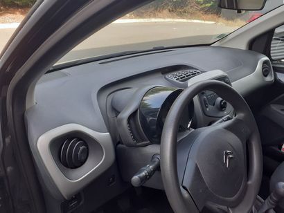 Citroën C1 VTI 68 Feel Cinq portes, noire,
Immtraiculée...