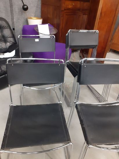 Lot de dix chaises strcture tubulaire avec...