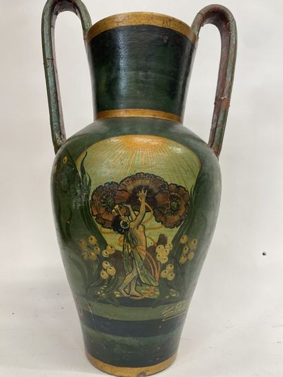 FAVROT, 
L'aurore
vase en terre cuite en...