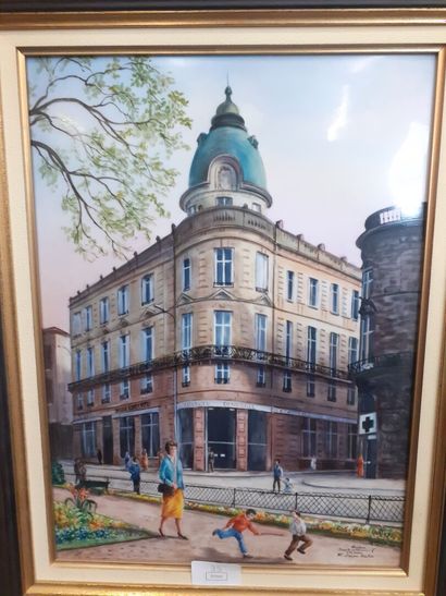 Vue d'une rotonde 
Peinture sur porcelaine...