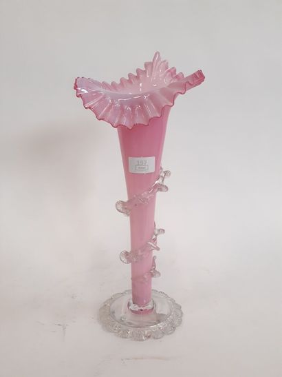 Vase en verre teinté en forme de fleur
H...