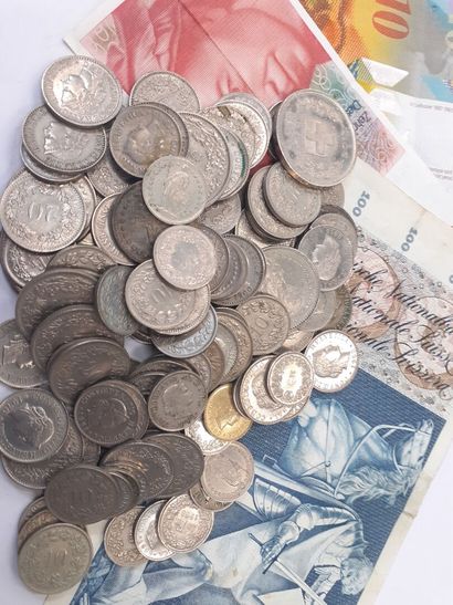 Ensemble de pièces Suisses, deux billets...