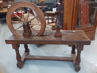 Rouet
130 x 144x 46 cm