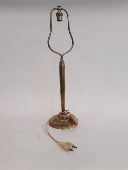 Lampe de bureau en laiton 
H : 52 cm