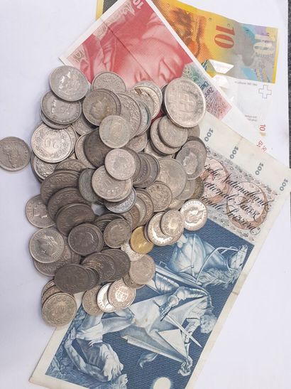 Ensemble de pièces Suisses, deux billets...