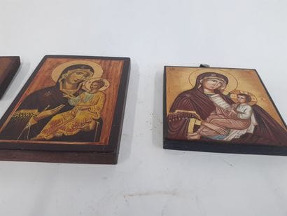 lot de trois icones (deux grandes et une...