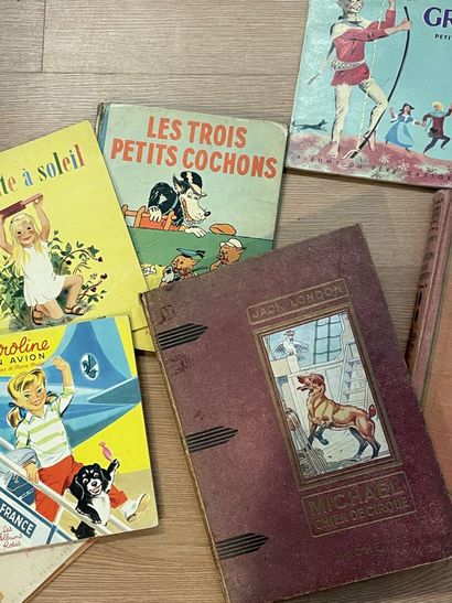 Lot de livres pour enfants dont Walt DIS...