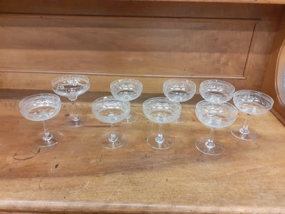 Lot de sept coupes en cristal, joint une...