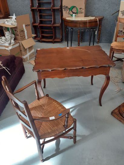 Table à écrire avec fauteuil paillé
Table...