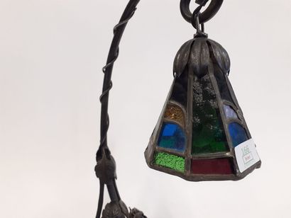 Lampe de bureau vers 1900
H : 39 cm 
Un verre...